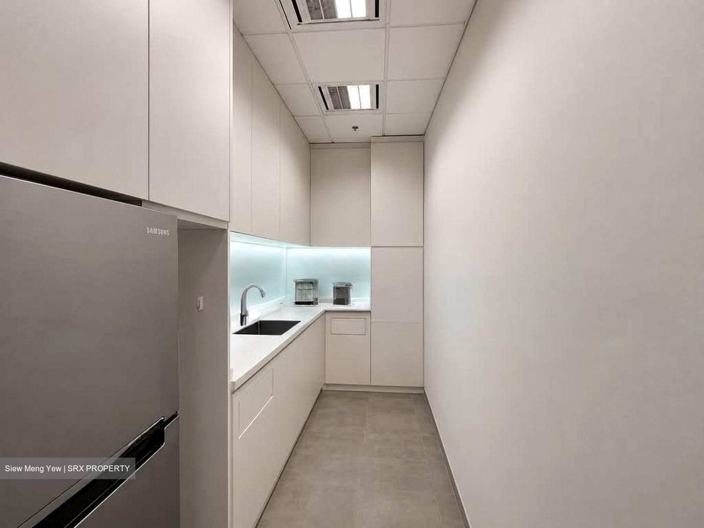 Ocean Financial Centre (D1), Office #571647241